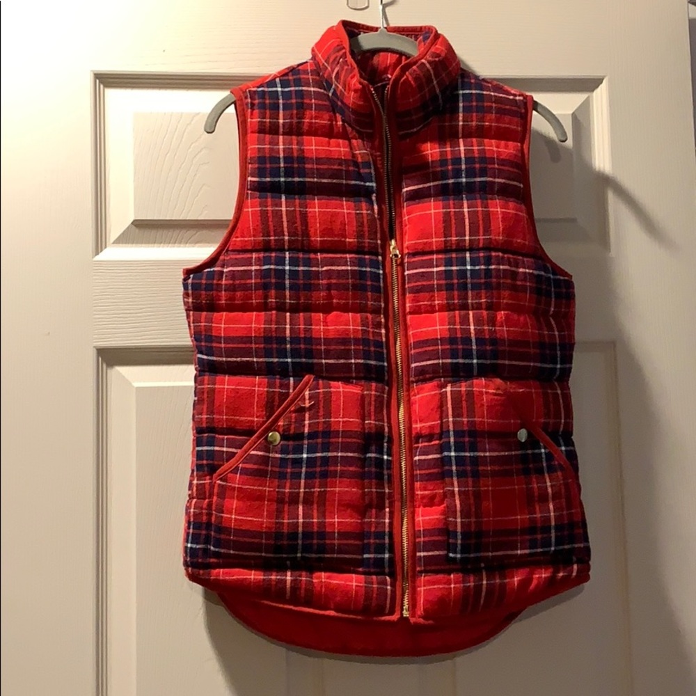 Women’s plaid vest